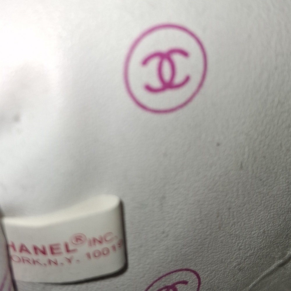 Chanel Parfums Make Up Bag NWOT - Picture 6 of 8